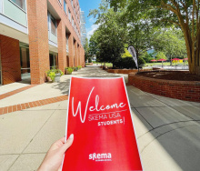 在美国开设罗利校区