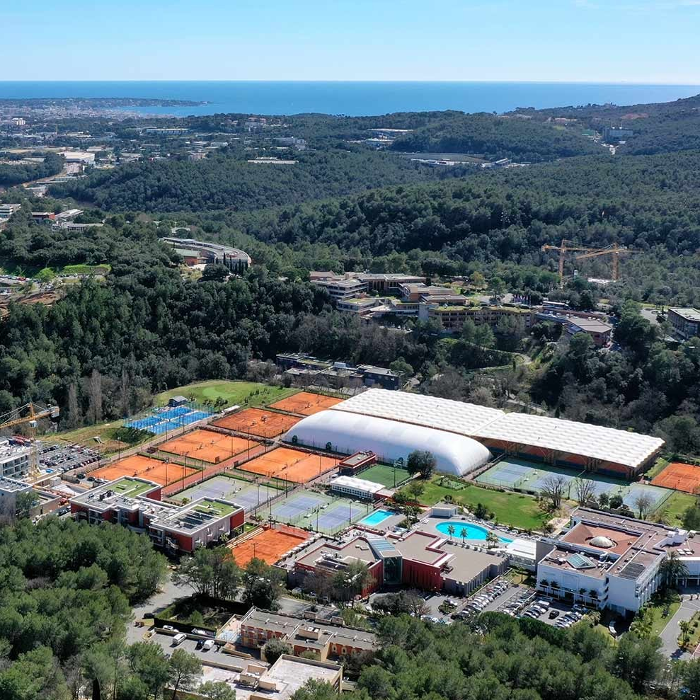 一个法国教授的浪漫梦想，如何造就了“欧洲硅谷”？