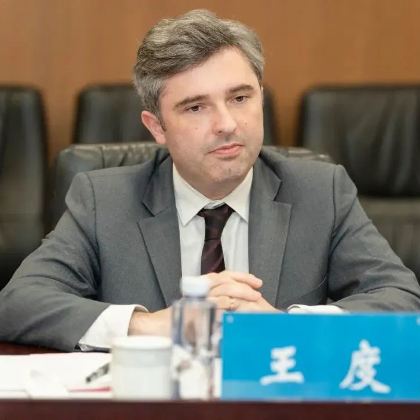 法国驻上海总领事到访，这个学院最近备受关注...